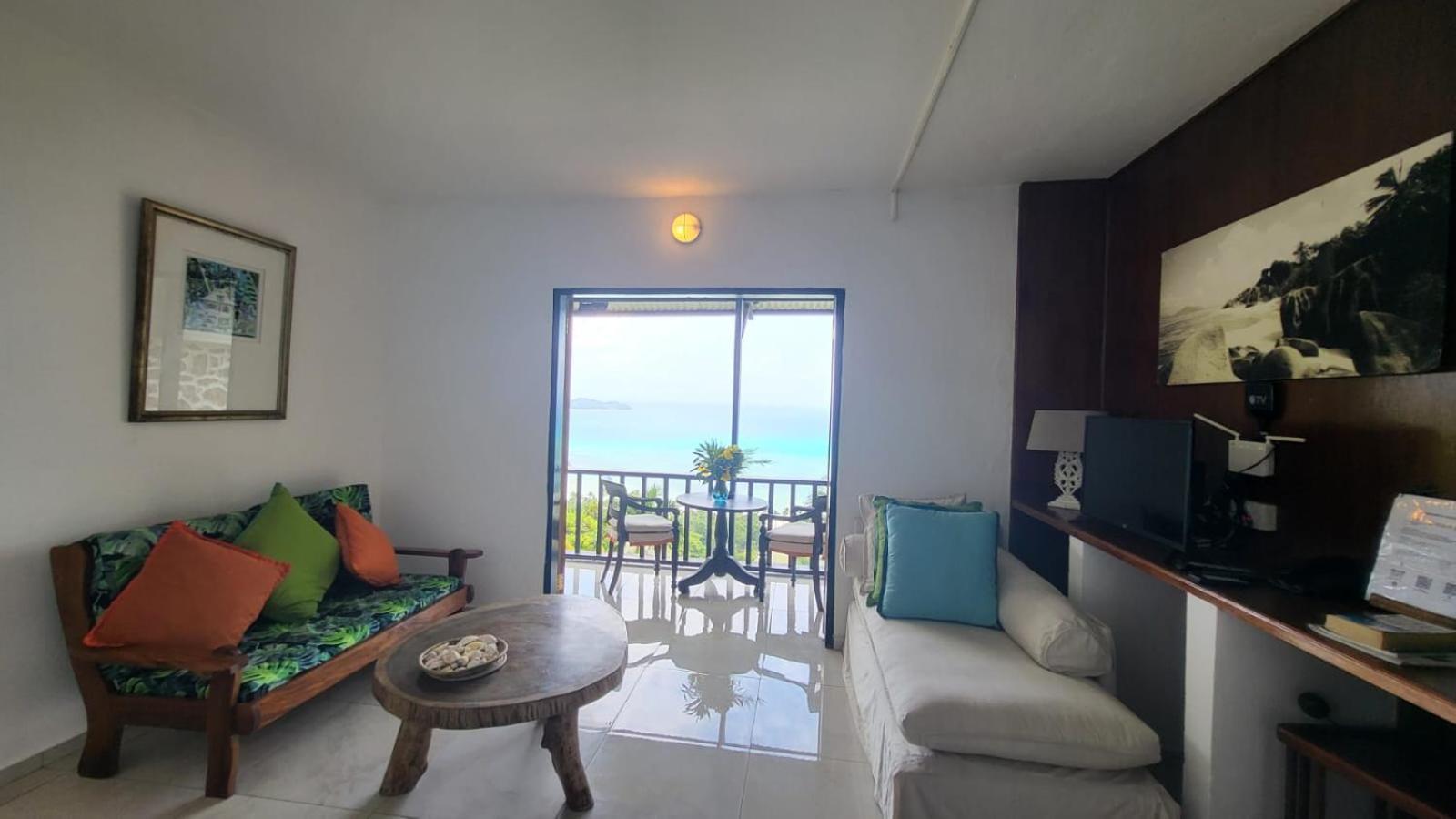 Mango Lodge Anse Volbert Village المظهر الخارجي الصورة